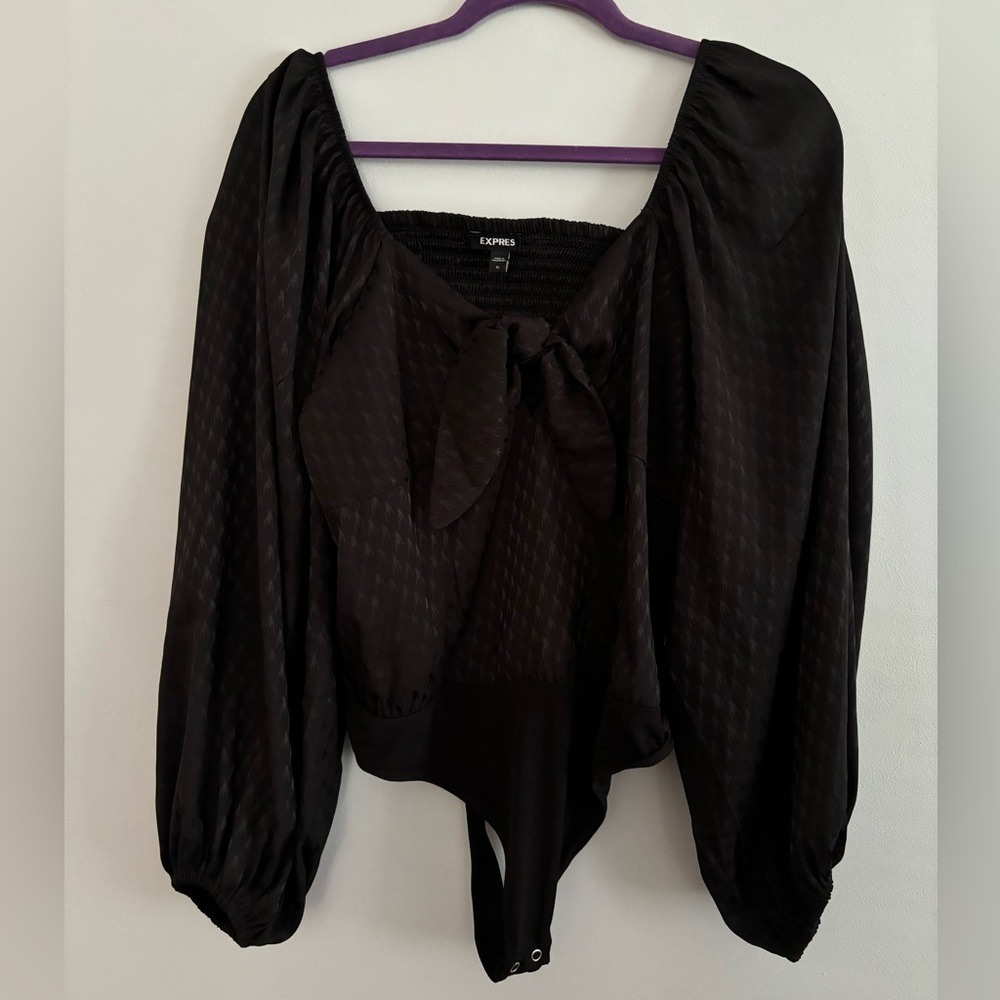 Express Black Houndstooth Jacquard Tie Front Puff Sleeve Bodysuit XL NWT